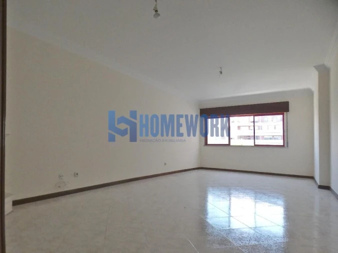 Apartamento T2 para Venda em Algueirão-Mem Martins Foto 8