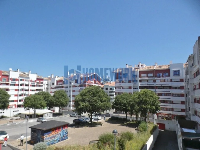 Apartamento T2 para Venda em Algueirão-Mem Martins Foto 13