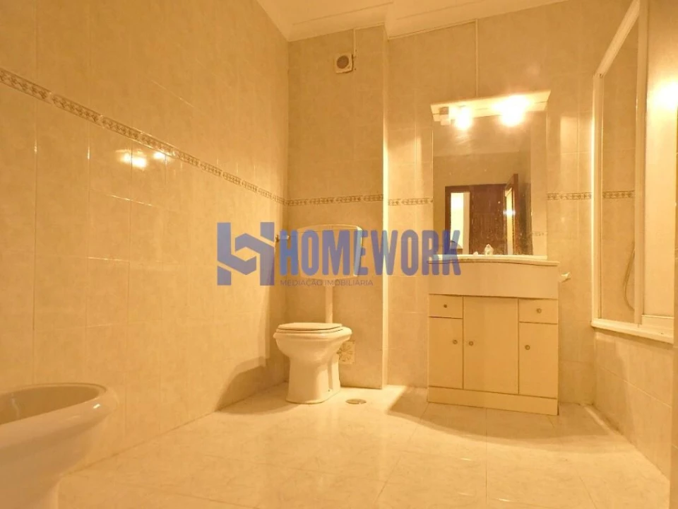 Apartamento T2 para Venda em Algueirão-Mem Martins Foto 19