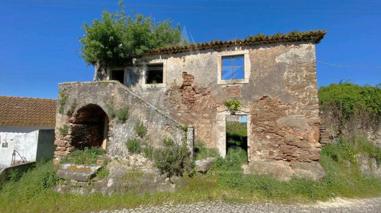 Moradia T3 para Venda em Alvorninha Foto 6