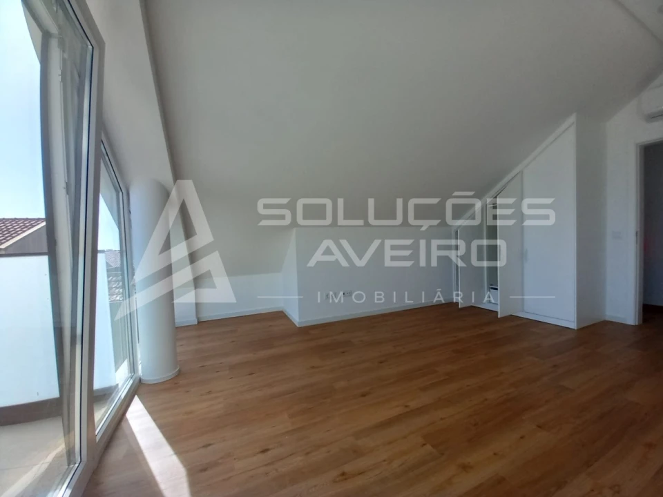 Apartamento T2 para Venda em Glória e Vera Cruz Foto 5