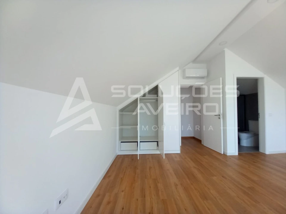 Apartamento T2 para Venda em Glória e Vera Cruz Foto 6