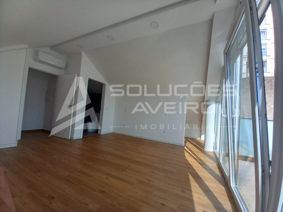 Apartamento T2 para Venda em Glória e Vera Cruz Foto 7