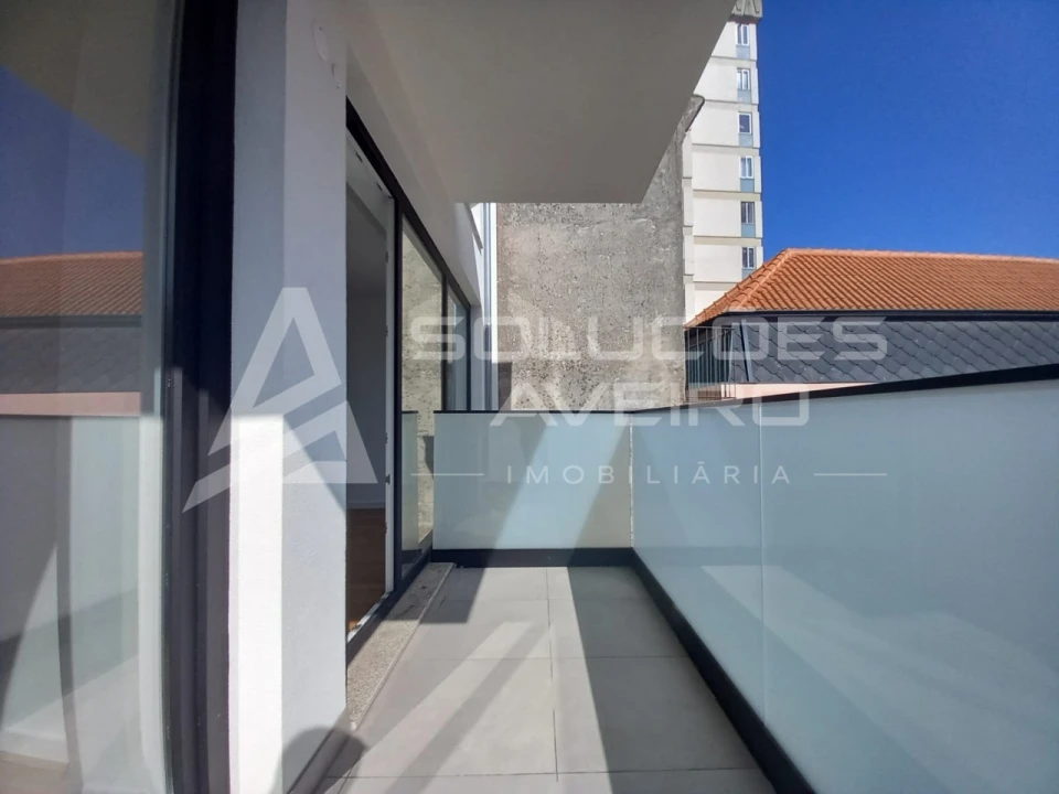 Apartamento T2 para Venda em Glória e Vera Cruz Foto 10
