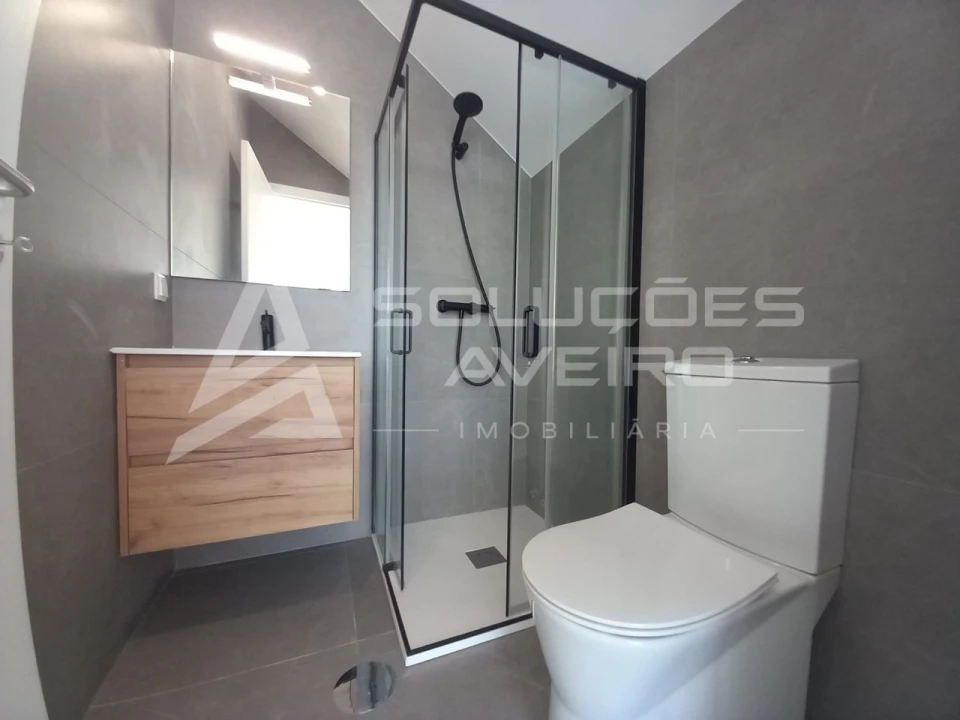 Apartamento T2 para Venda em Glória e Vera Cruz Foto 11