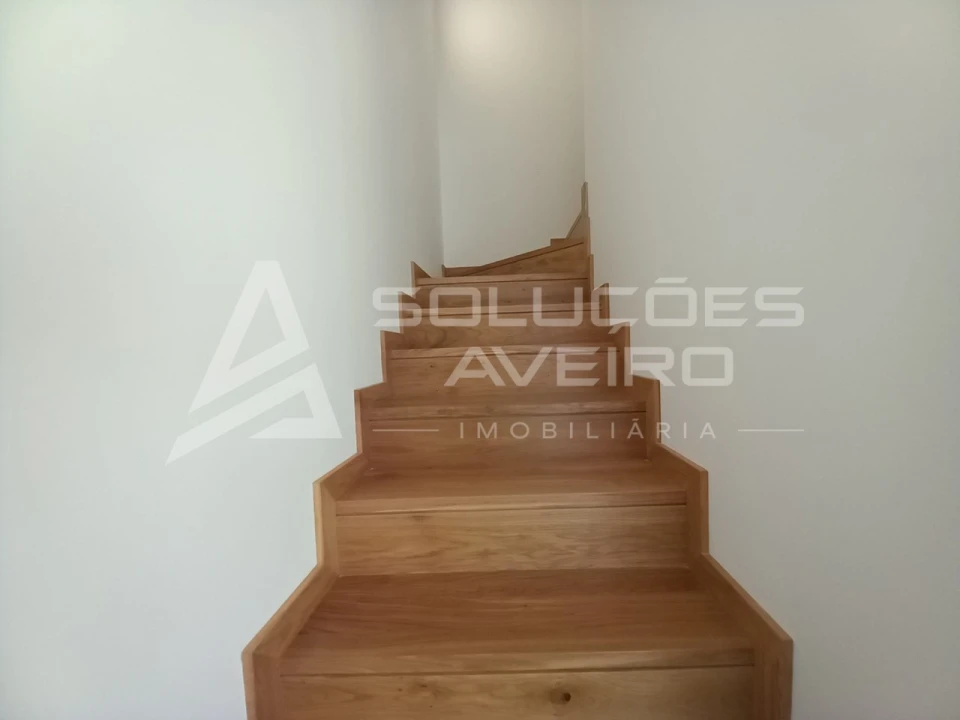Apartamento T2 para Venda em Glória e Vera Cruz Foto 12