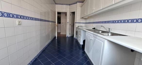 Apartamento T2 para Venda em Requeixo, Nossa Senhora de Fátima e Nariz