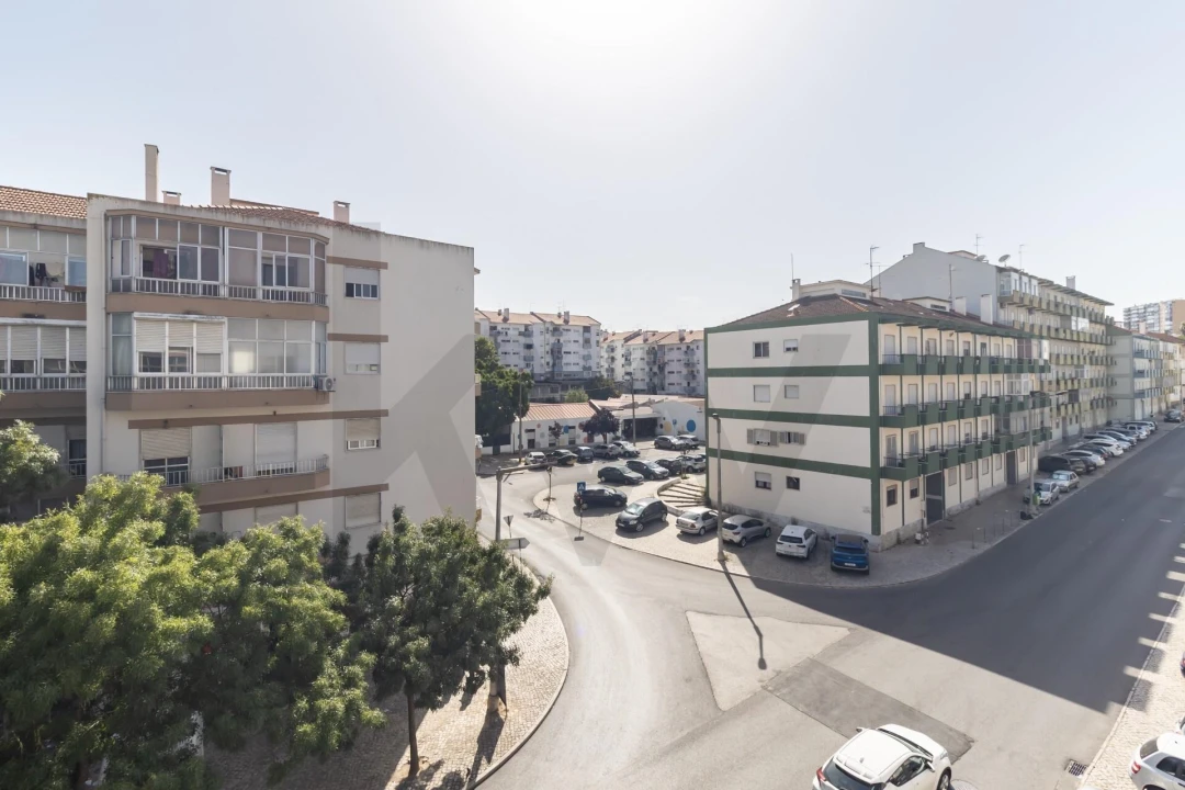 Apartamento T2 para Venda em Almada, Cova da Piedade, Pragal e Cacilhas Foto 15