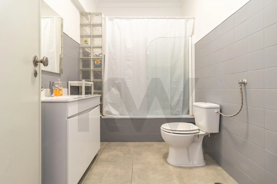 Apartamento T2 para Venda em Almada, Cova da Piedade, Pragal e Cacilhas Foto 23