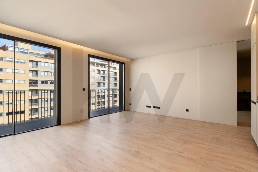 Apartamento T2 para Venda em Vilar de Andorinho Foto 6