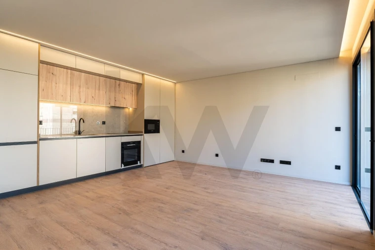 Apartamento T2 para Venda em Vilar de Andorinho Foto 2