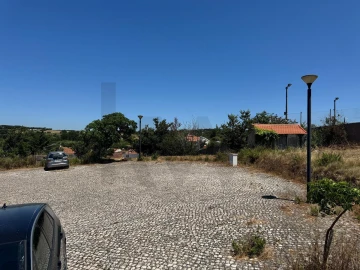 Terreno para Venda em São João das Lampas e Terrugem