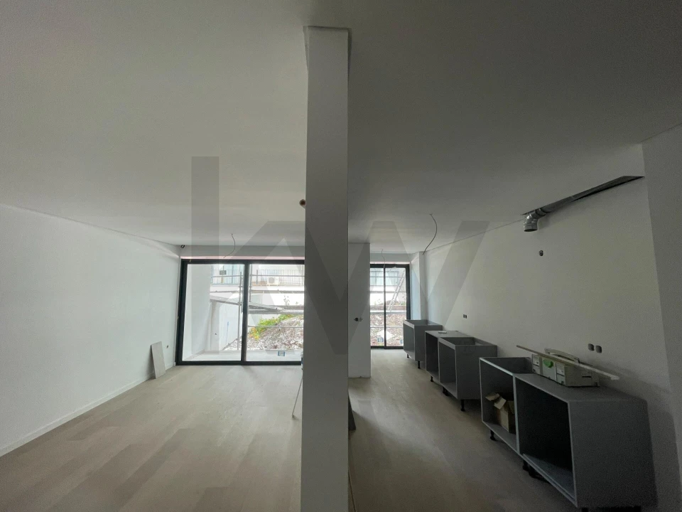 Apartamento T2 para Venda em Caniço Foto 7