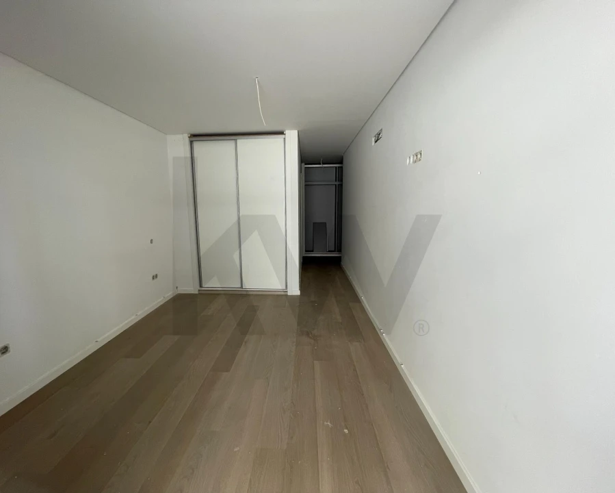 Apartamento T2 para Venda em Caniço Foto 16