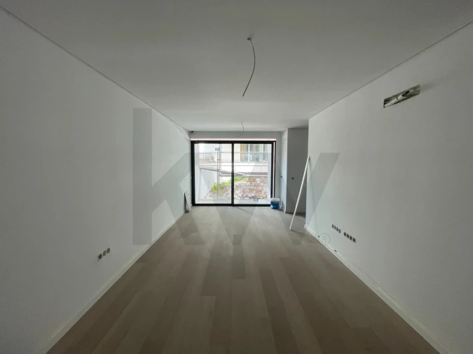 Apartamento T2 para Venda em Caniço Foto 9