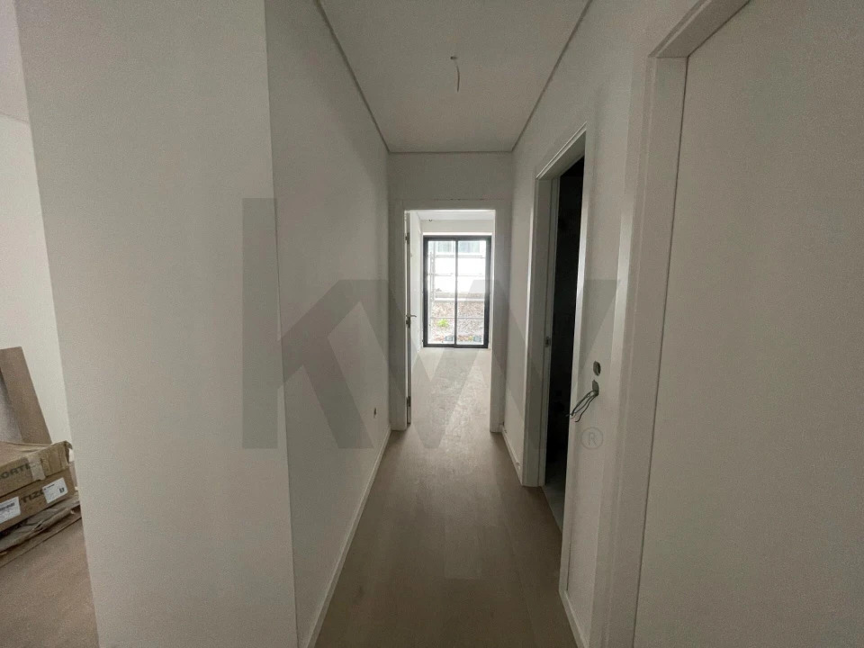 Apartamento T2 para Venda em Caniço Foto 11