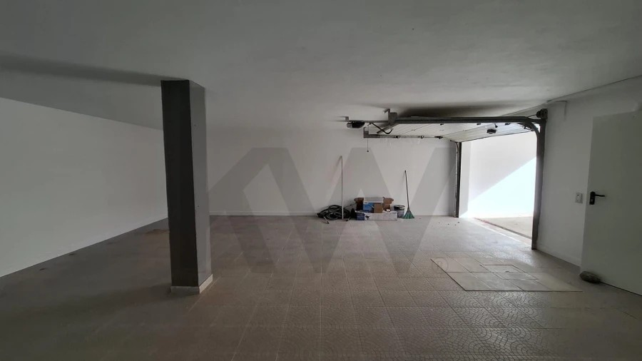 Moradia T4 para Venda em Gambia-Pontes-Alto da Guerra Foto 25