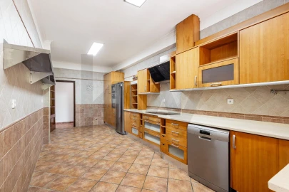 Moradia T4 para Venda em Colares