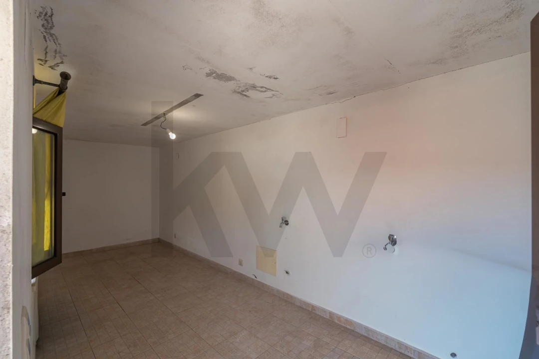 Moradia T2 para Venda em Cernache Foto 15