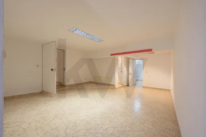 Moradia T2 para Venda em Cernache