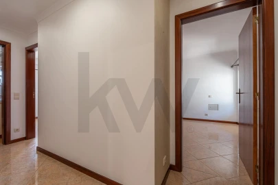 Moradia T2 para Venda em Cernache
