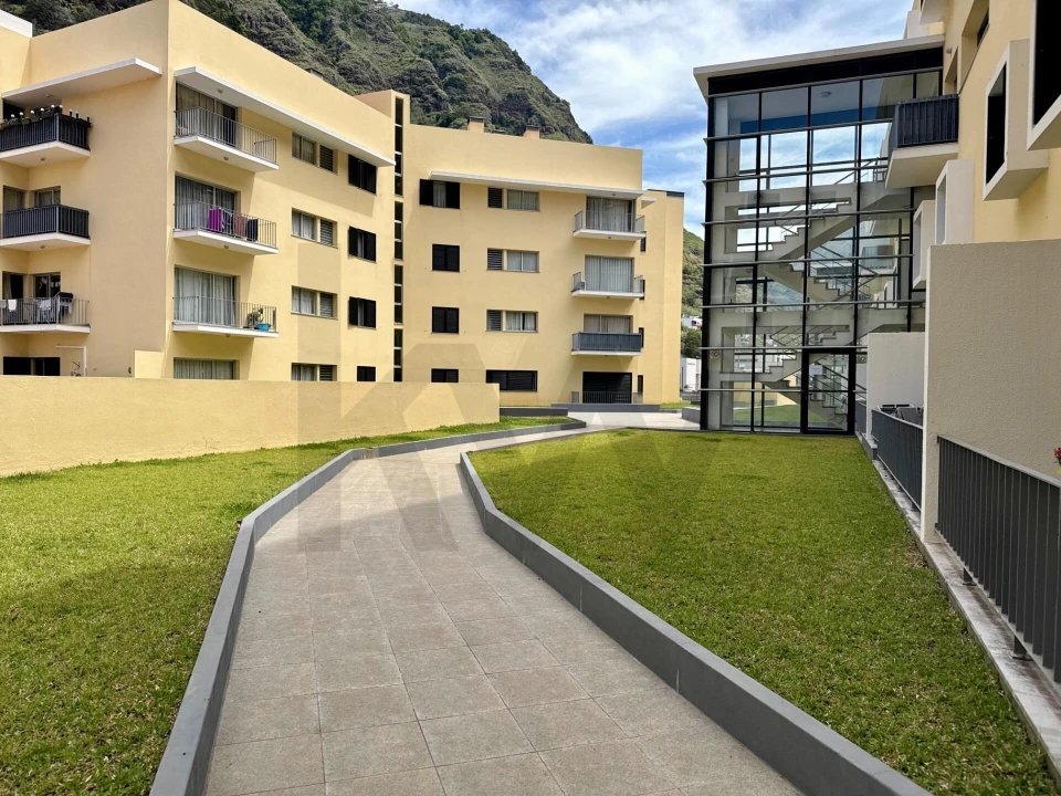 Apartamento T3 para Arrendamento em Ribeira Brava Foto 30