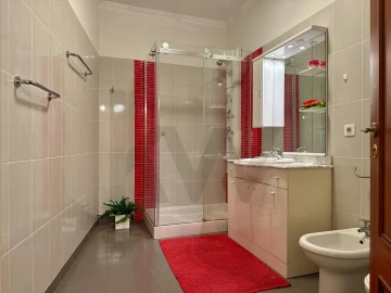 Apartamento T3 para Arrendamento em Ribeira Brava