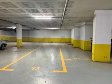 Apartamento T3 para Arrendamento em Ribeira Brava