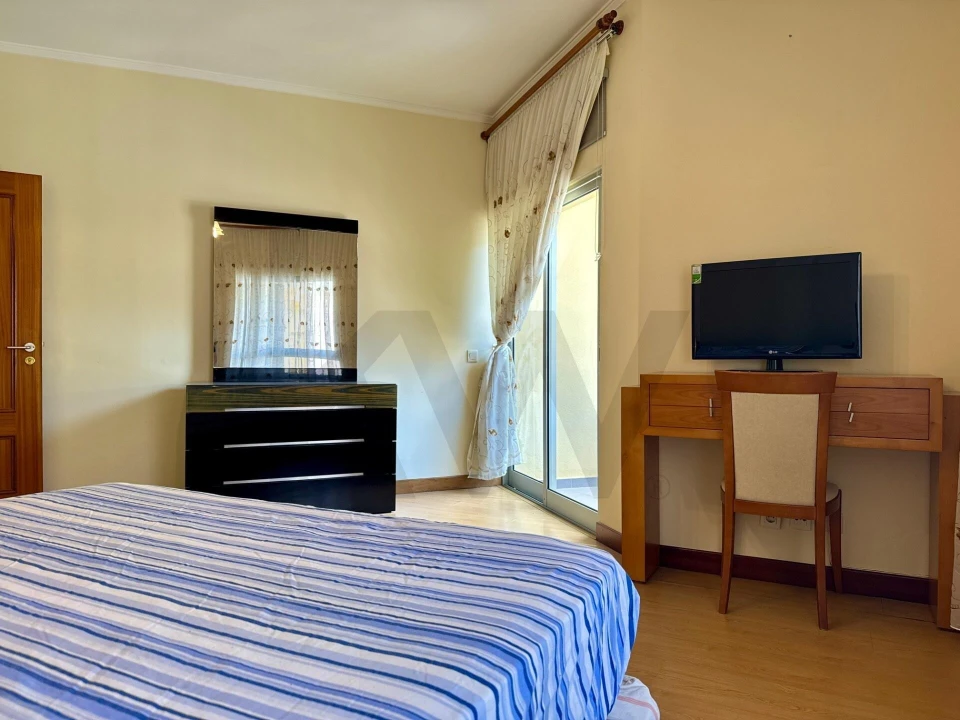 Apartamento T3 para Arrendamento em Ribeira Brava Foto 8