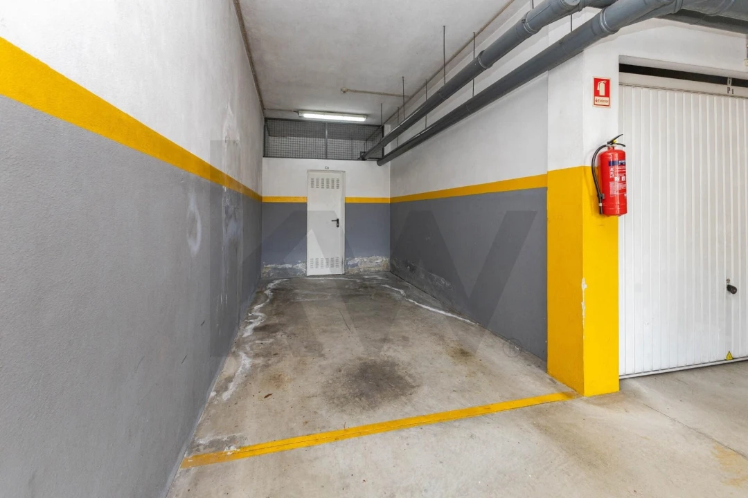 Apartamento T2 para Arrendamento em Castêlo da Maia Foto 24
