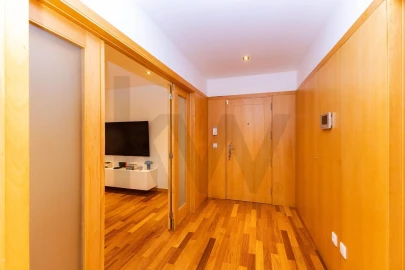 Apartamento T2 para Arrendamento em Castêlo da Maia