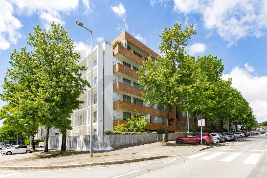 Apartamento T2 para Arrendamento em Castêlo da Maia Foto 1