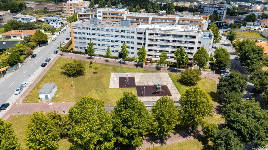 Apartamento T2 para Arrendamento em Castêlo da Maia Foto 3
