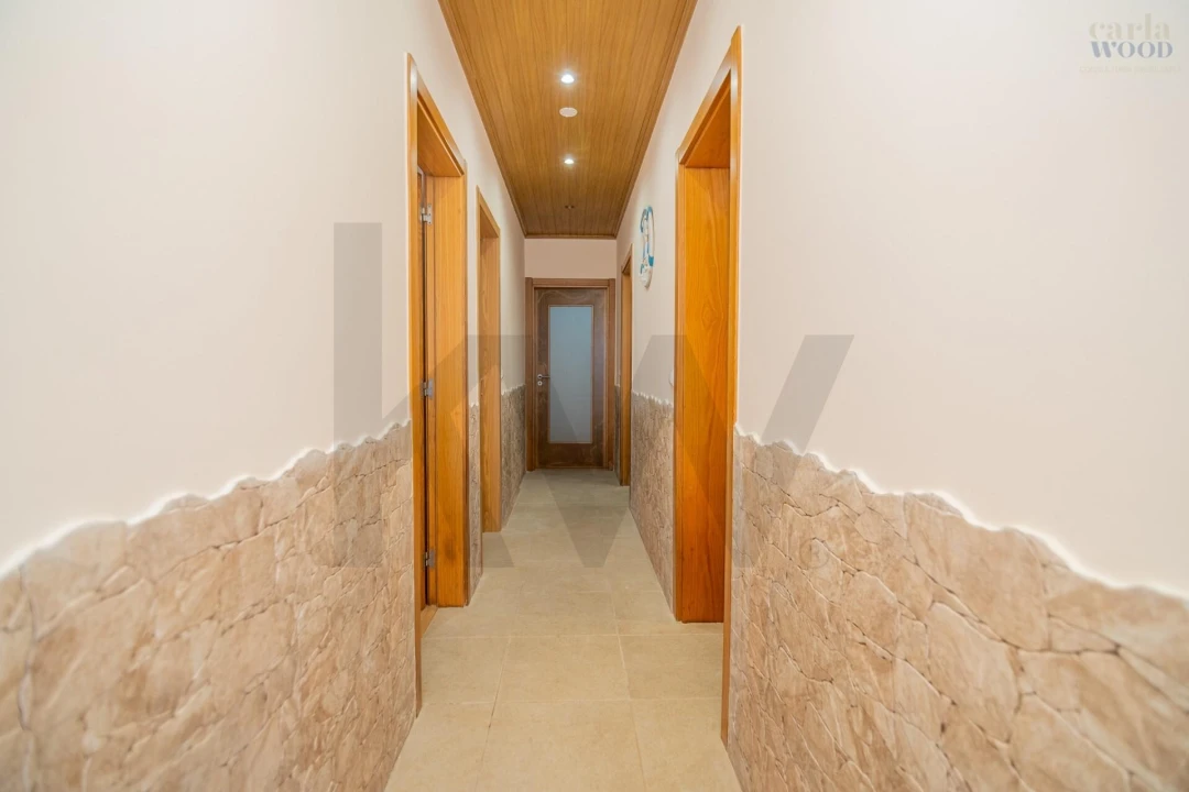 Moradia T3 para Venda em Alvor Foto 2