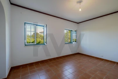 Moradia T6 para Venda em Venda do Pinheiro e Santo Estêvão das Galés