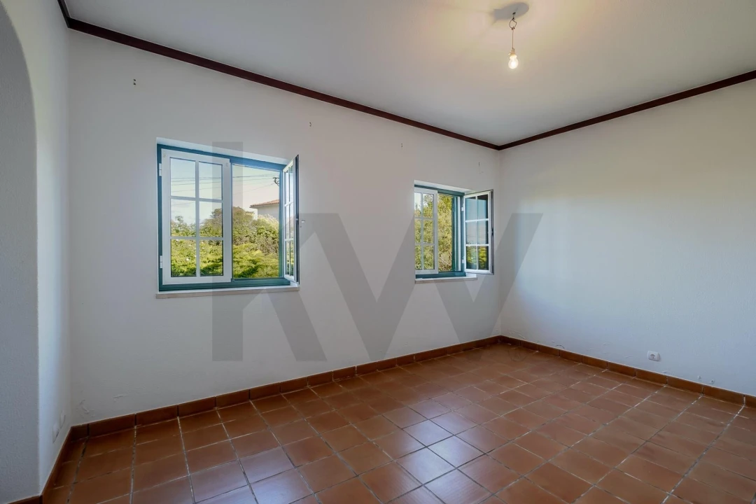Moradia T6 para Venda em Venda do Pinheiro e Santo Estêvão das Galés Foto 21
