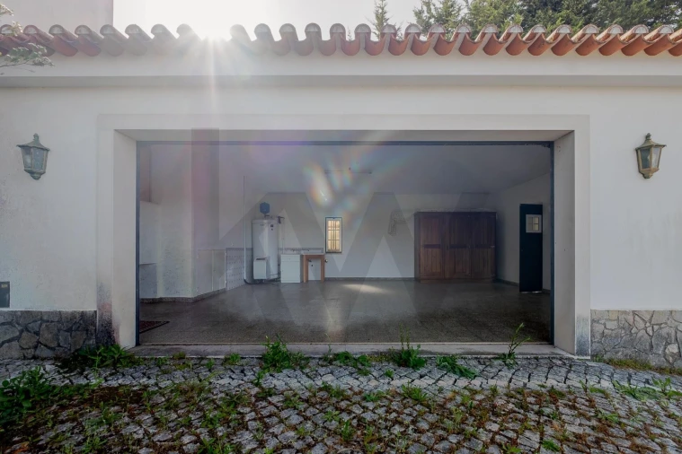 Moradia T6 para Venda em Venda do Pinheiro e Santo Estêvão das Galés Foto 65