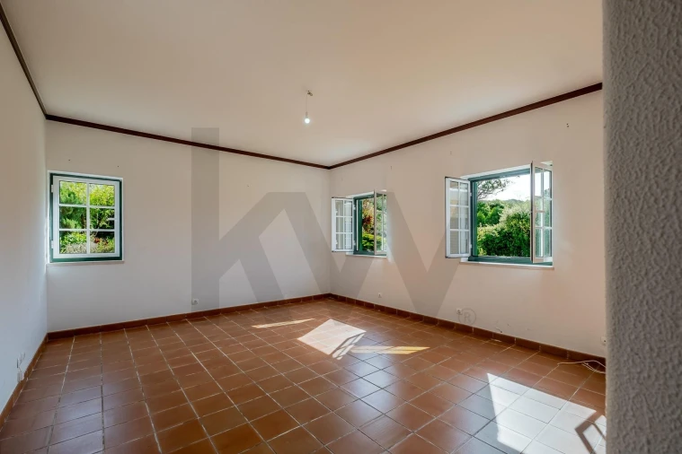 Moradia T6 para Venda em Venda do Pinheiro e Santo Estêvão das Galés Foto 15