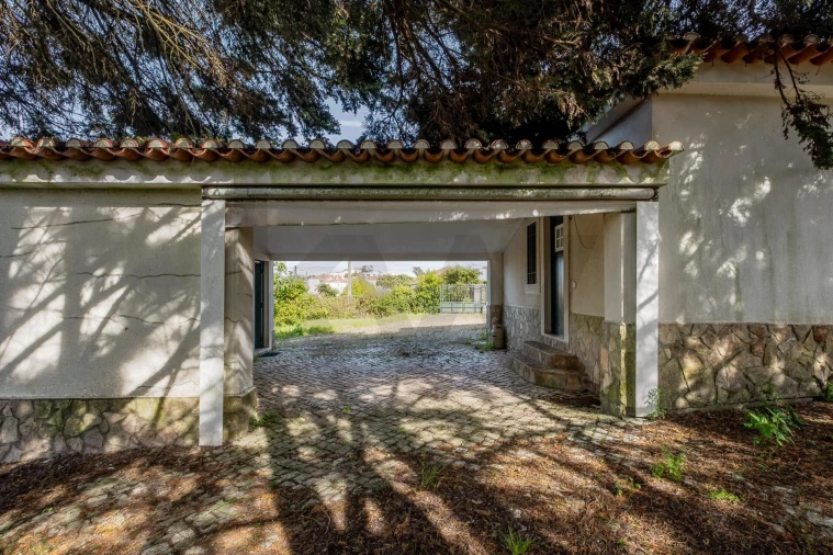 Moradia T6 para Venda em Venda do Pinheiro e Santo Estêvão das Galés Foto 54