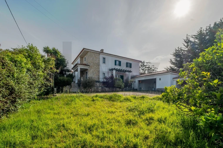 Moradia T6 para Venda em Venda do Pinheiro e Santo Estêvão das Galés Foto 63