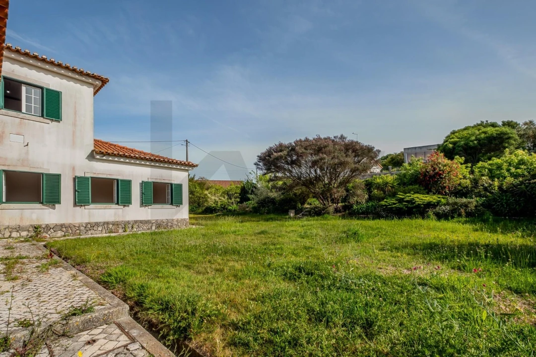 Moradia T6 para Venda em Venda do Pinheiro e Santo Estêvão das Galés Foto 51