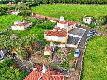 Moradia T2 para Venda em São Pedro