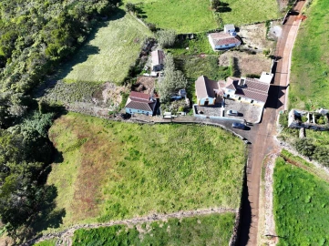 Moradia T2 para Venda em São Pedro