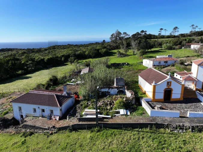 Moradia T2 para Venda em São Pedro Foto 4