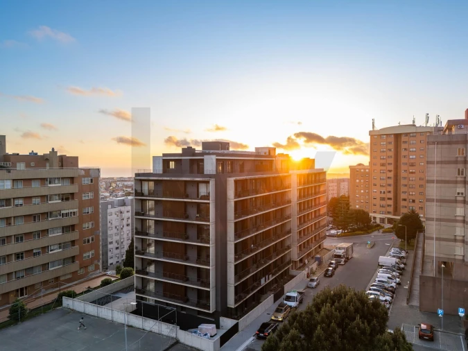 Apartamento T2 para Venda em Vilar de Andorinho Foto 17