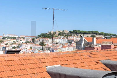 Apartamento T3 para Arrendamento em Santa Maria Maior