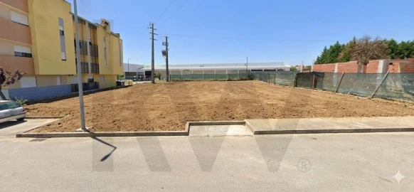 Terreno para Venda em Meia Via