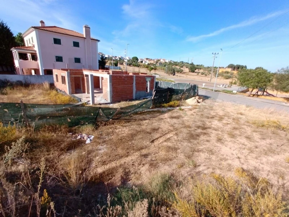 Terreno para Venda em Meia Via Foto 4