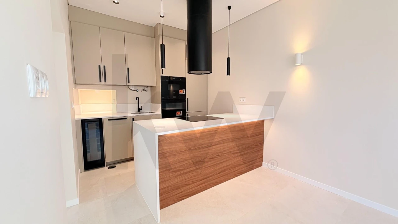 Apartamento T1 para Arrendamento em Carcavelos e Parede Foto 6