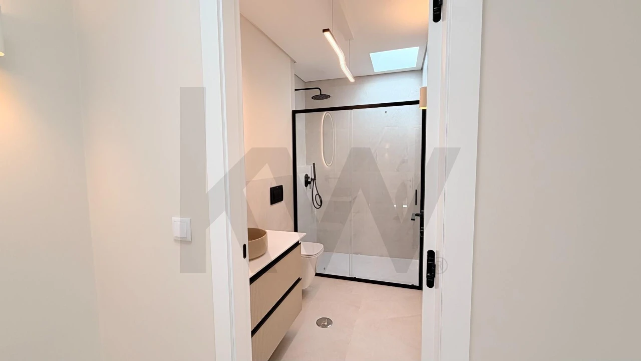 Apartamento T1 para Arrendamento em Carcavelos e Parede Foto 30